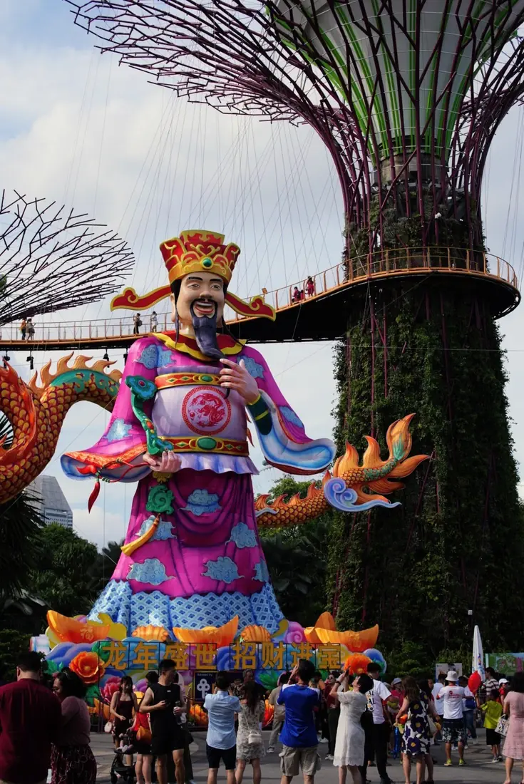 โคมไฟไฉ่ซิ้งสูง 18 เมตร งาน River Hongbao 2024 สิงคโปร์