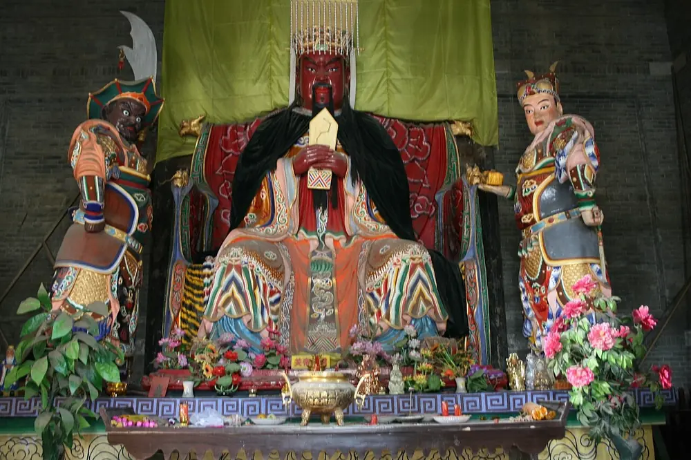 กวนอู 关羽 ปางไฉ่ซิ้งฝ่ายบู๊กับบริวารสองข้าง ในหอสมาคมพ่อค้าซานซี–ส่านซี